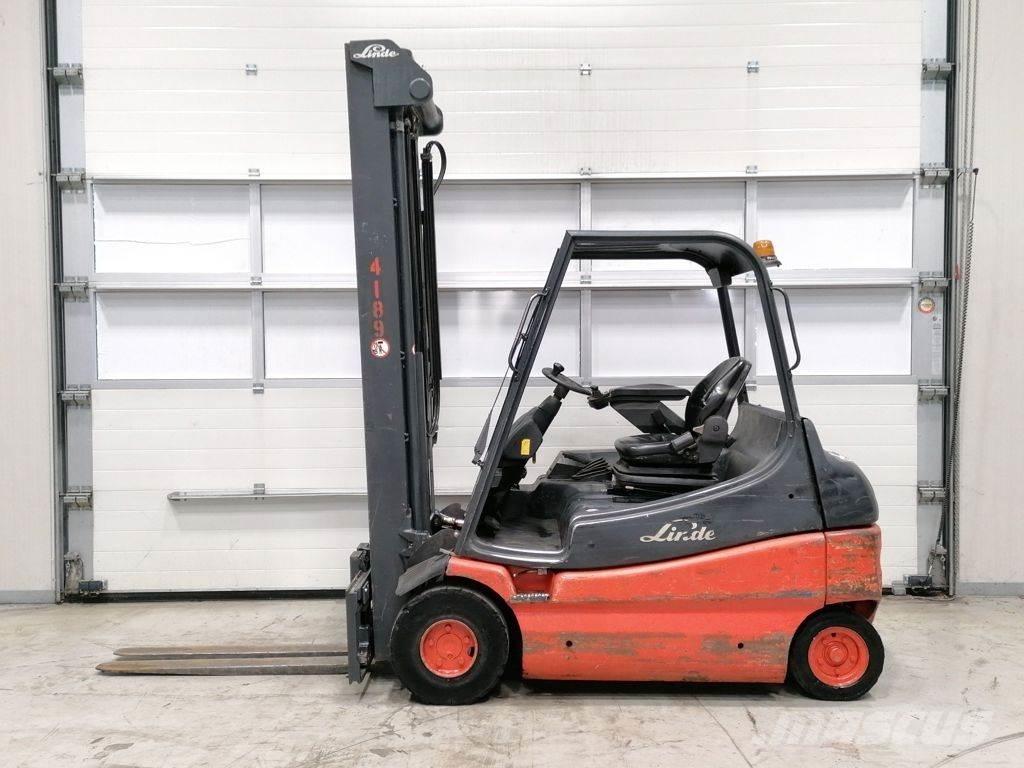 Linde E25-02 Akumulátorové vozíky