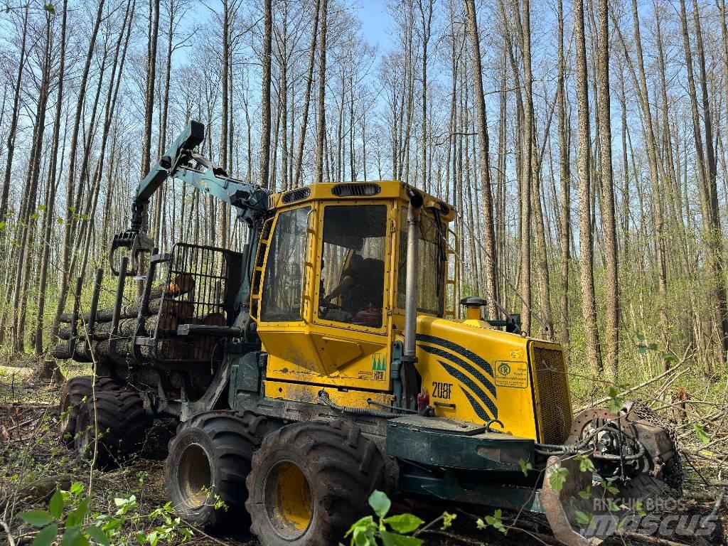 HSM 208 F Lesné traktory