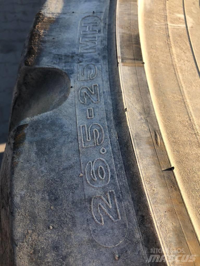 Michelin 26.5-25 MH Pneumatiky, kolesá a ráfiky