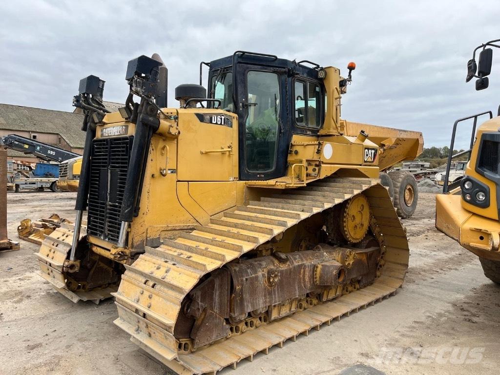 CAT D 6 T LGP Pásové dozéry