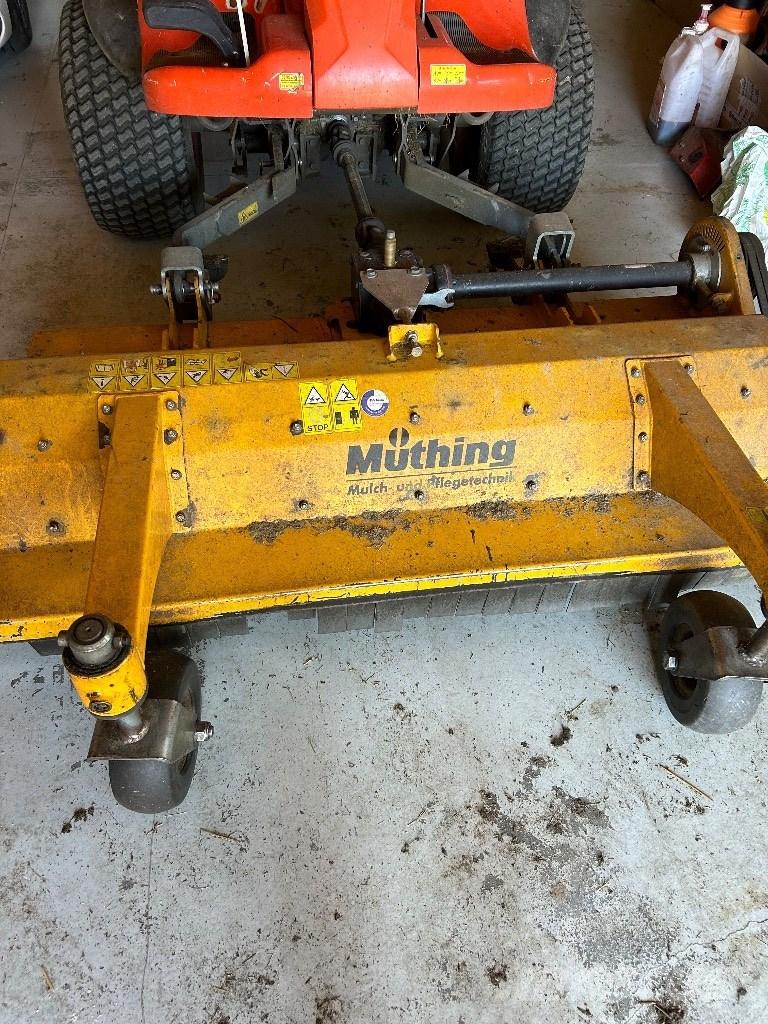 Kubota F 251 Kosačky namontované a ťahané