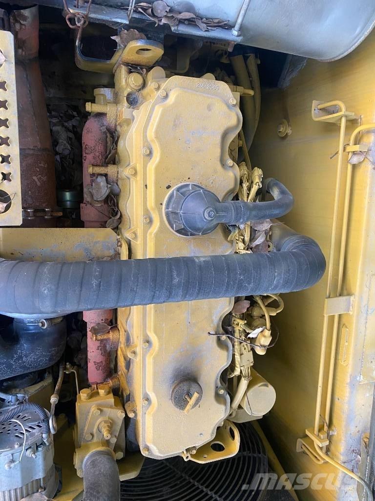 CAT 325 CL Pásové rýpadlá