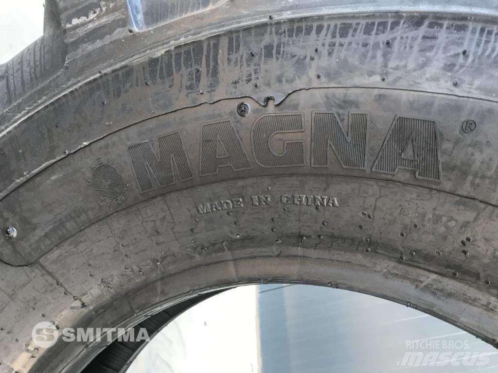  Magna 1400 x 24 Pásy, reťaze a podvozok
