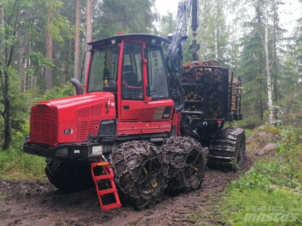 Komatsu 845 Lesné traktory