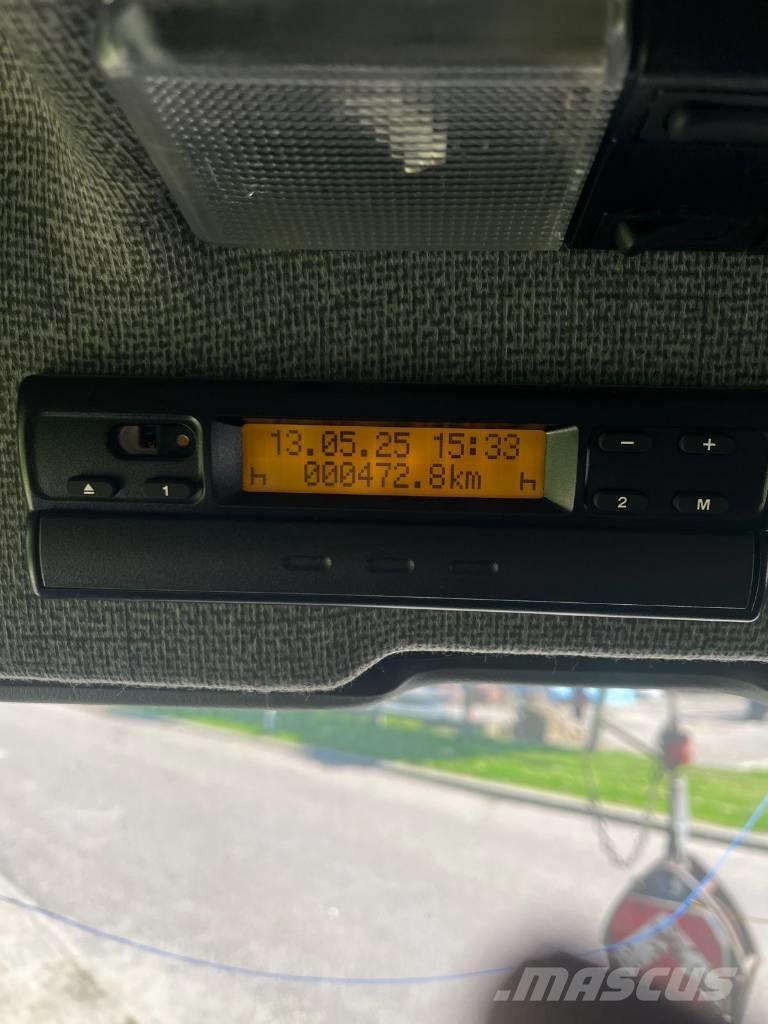 Grove GMK 3060 Univerzálne terénne žeriavy
