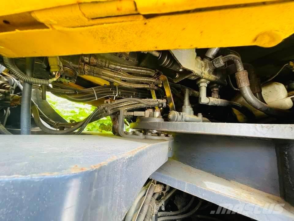 Komatsu wa470 Kolesové nakladače