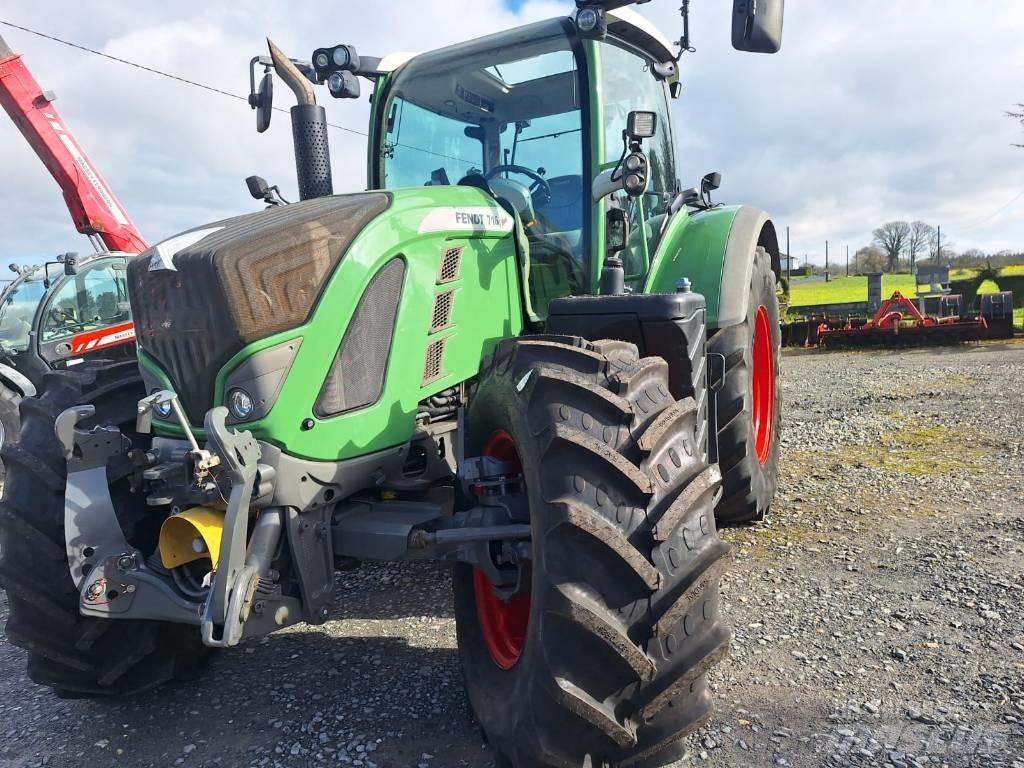 Fendt 716 Traktory