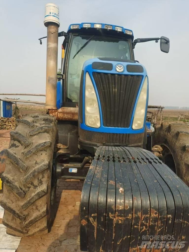 New Holland T8040 Traktory