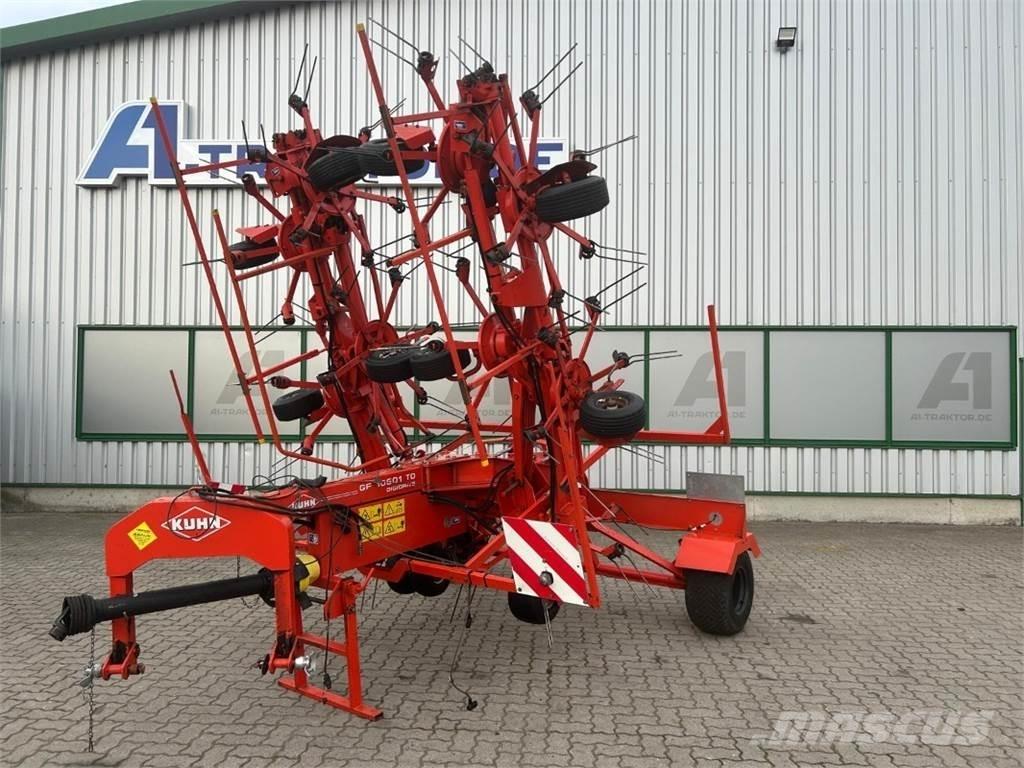 Kuhn GF 10601 TO Obracače a zhrabovače sena