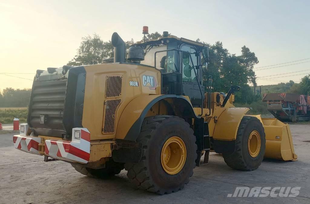 CAT 966 M Kolesové nakladače