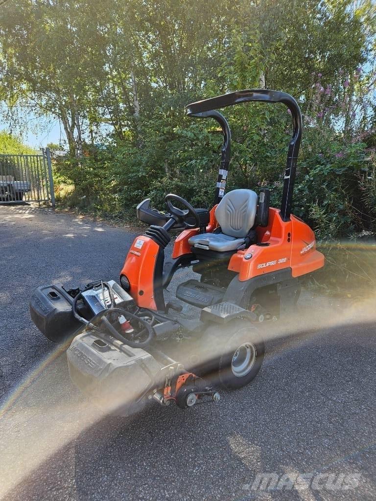 Jacobsen Eclipse322 Kosačky greenov