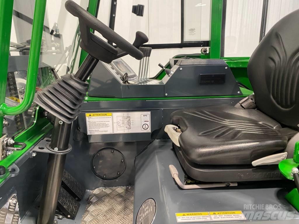 Combilift CBE2500 4 cestné vysokozdvižné vozíky
