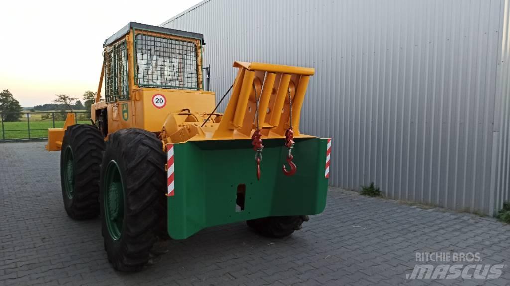 LKT 81 TURBO Skiddery