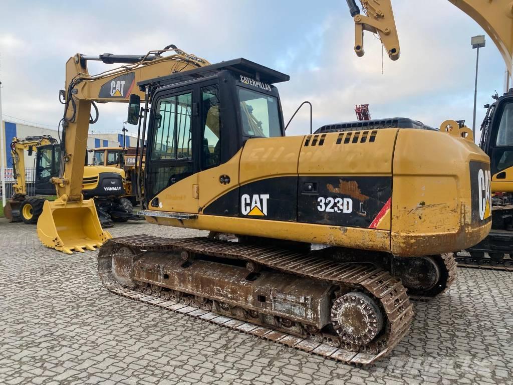 CAT 323D NVT Pásové rýpadlá