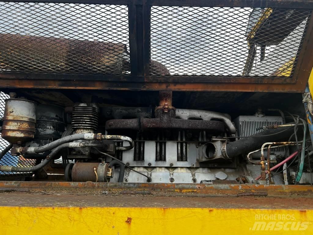 Hamm GRW 10 Pneumatikové valce