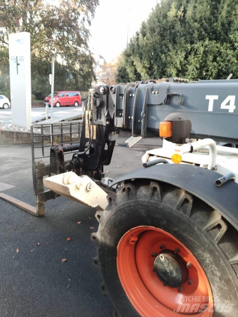 Bobcat B40170-D221 Teleskopické manipulátory