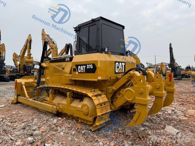 CAT D 7 G Pásové dozéry
