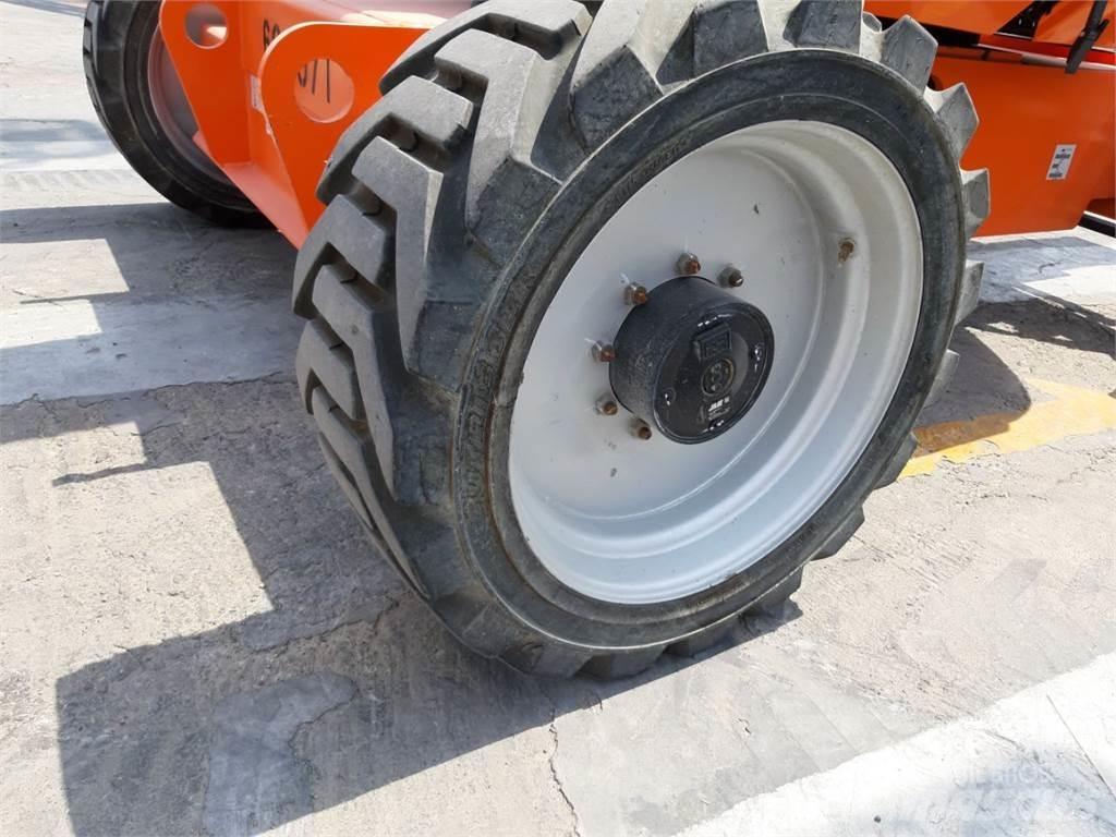 JLG 600AJ Kĺbové plošiny