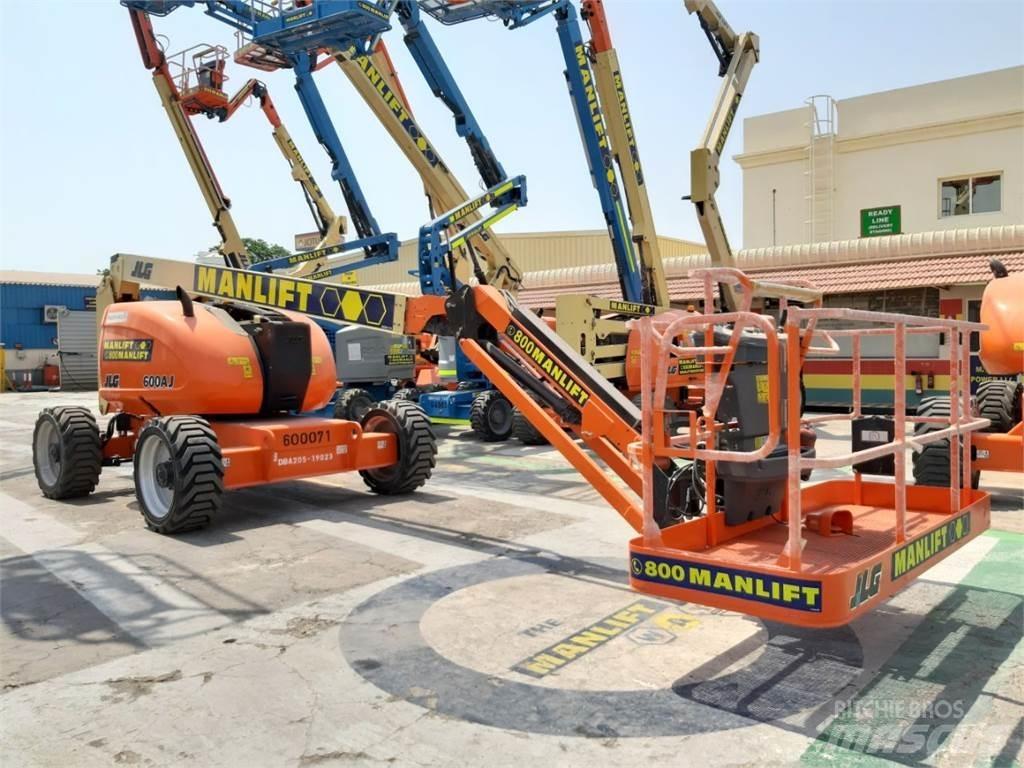 JLG 600AJ Kĺbové plošiny
