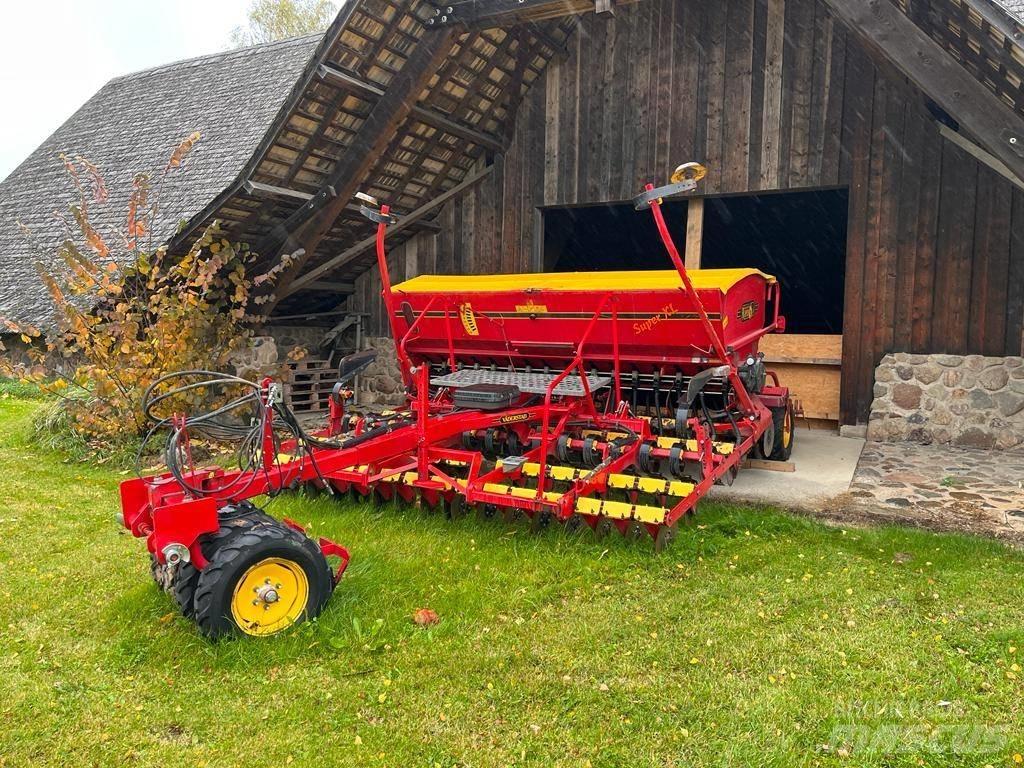 Väderstad Rapid400C Kombinované sejačky