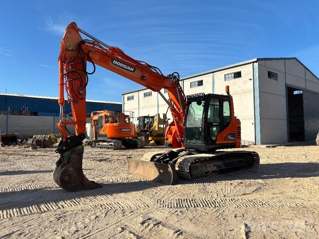 Doosan DX 140 LCR-3 Pásové rýpadlá