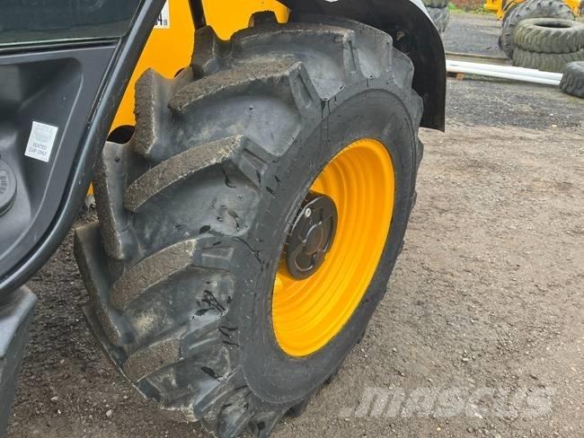 JCB 531-70 Teleskopické manipulátory