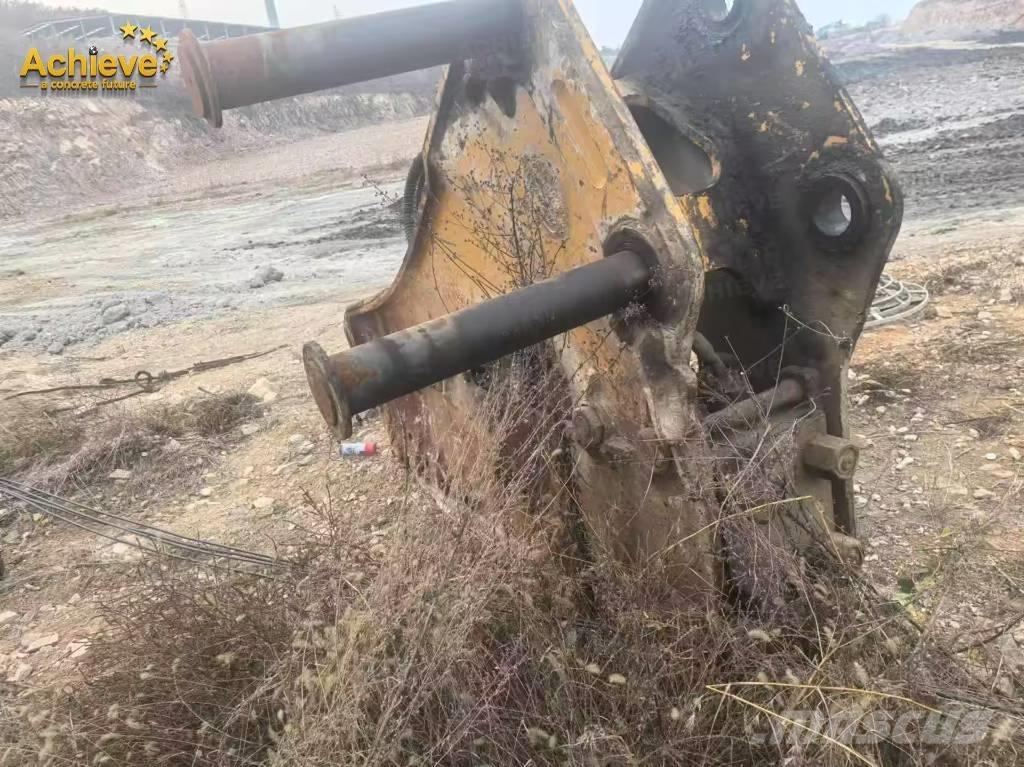 CAT 374 F Pásové rýpadlá