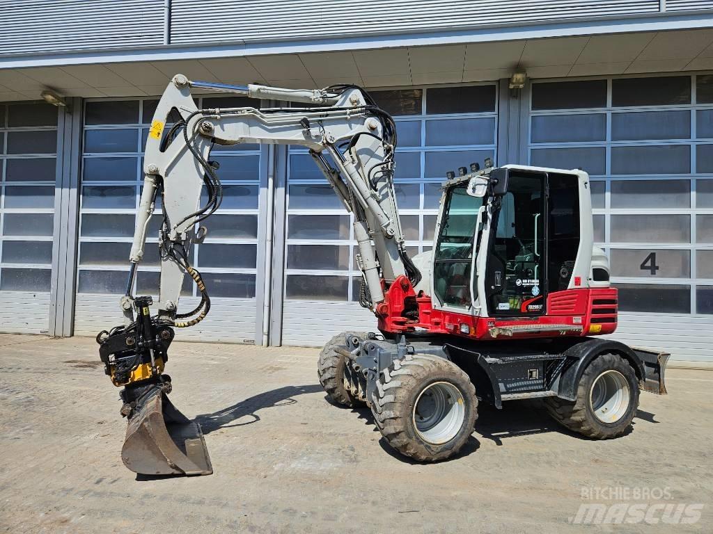 Takeuchi TB295W Kolesové rýpadlá