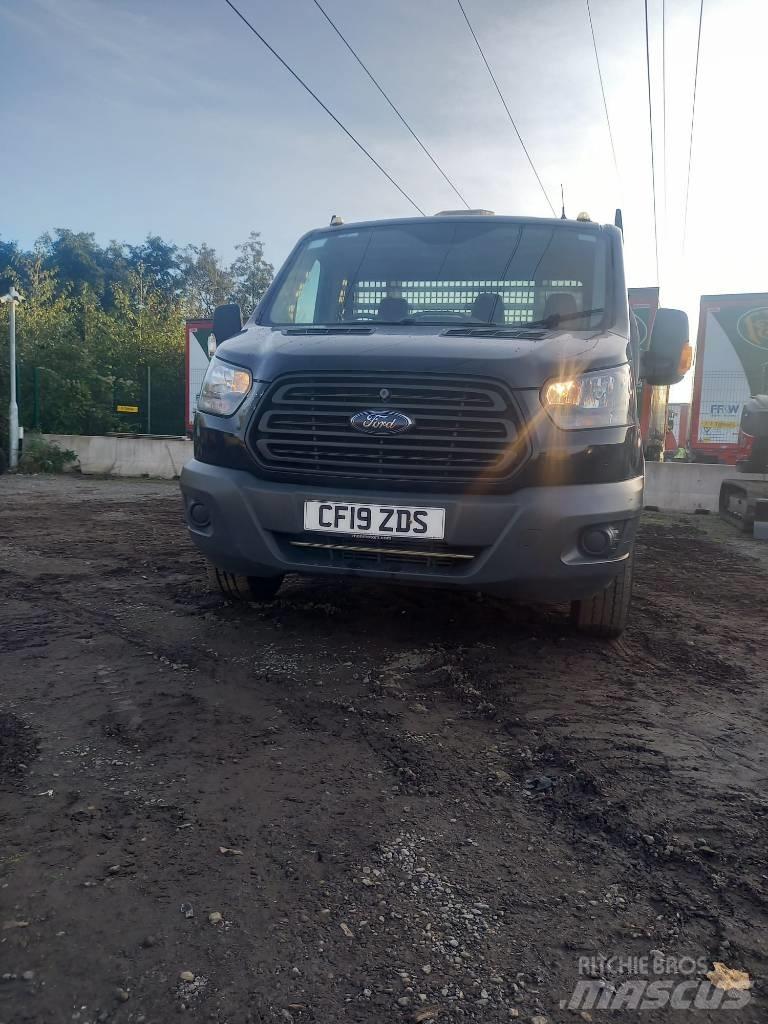 Ford Transit 350 Plošinové nákladné automobily/nákladné automobily so sklápacími bočnicami