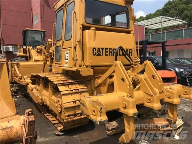 CAT D 6 D Pásové dozéry