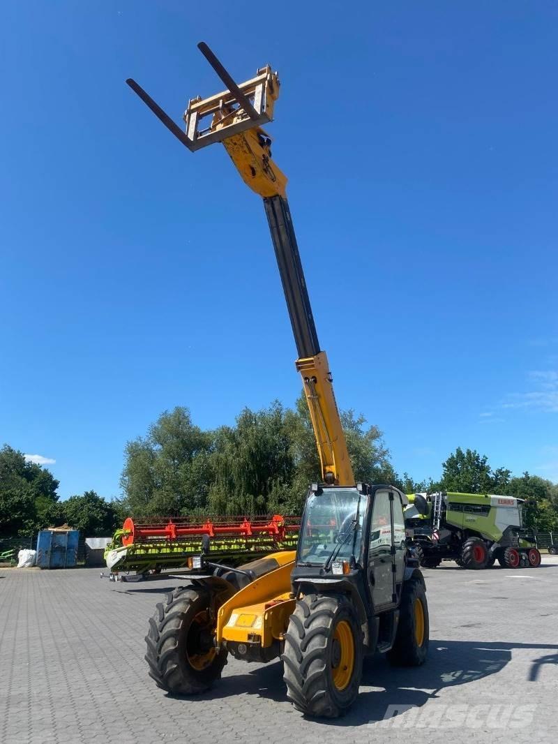 JCB 541-70 Teleskopické manipulátory