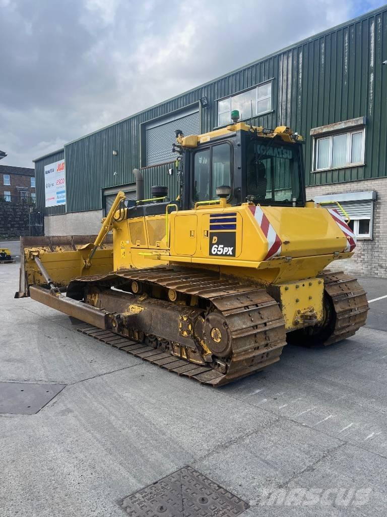 Komatsu D65PX-18E0 Pásové dozéry