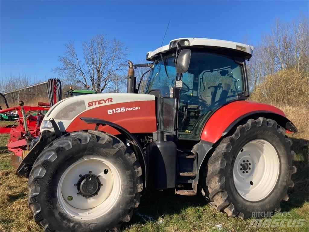 Steyr 6135 Profi Traktory