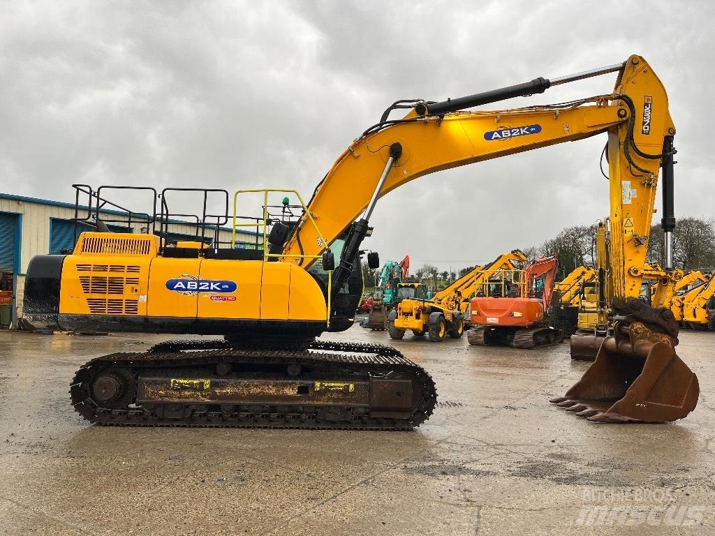 JCB JS370 LC Pásové rýpadlá