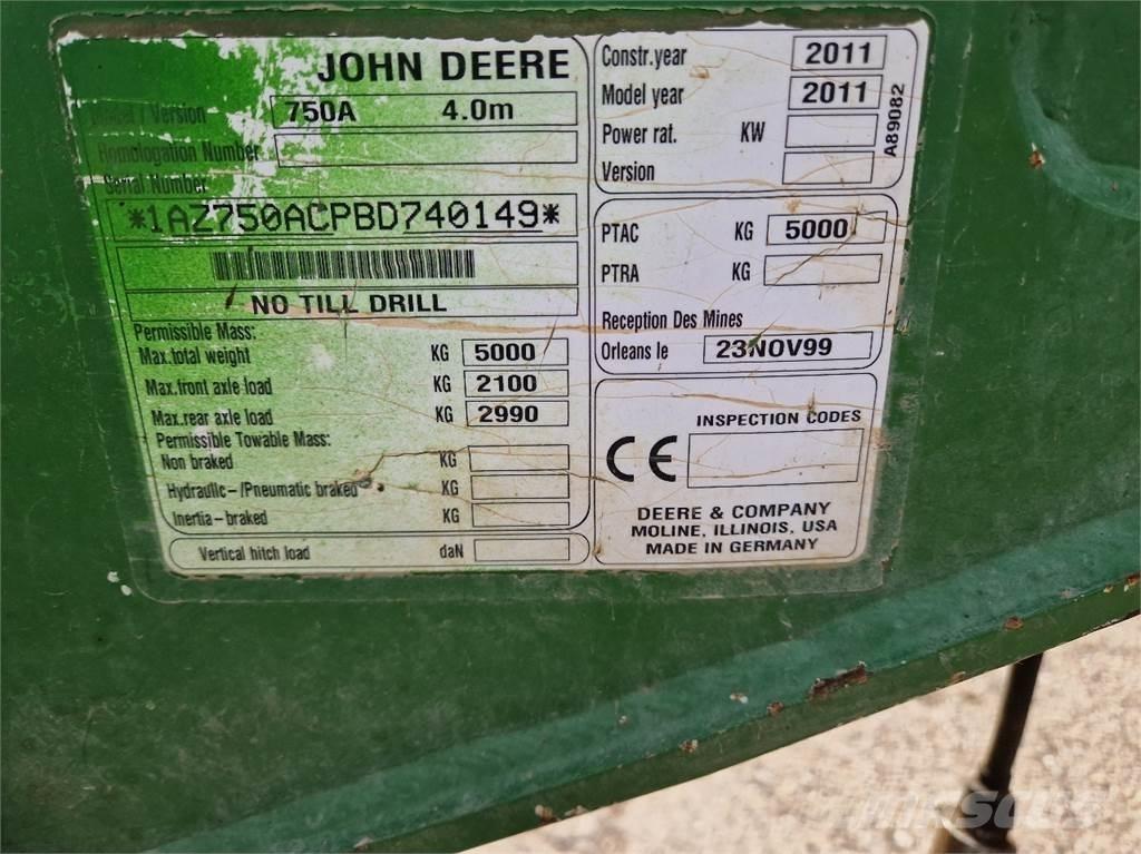 John Deere 750 A Kombinované sejačky