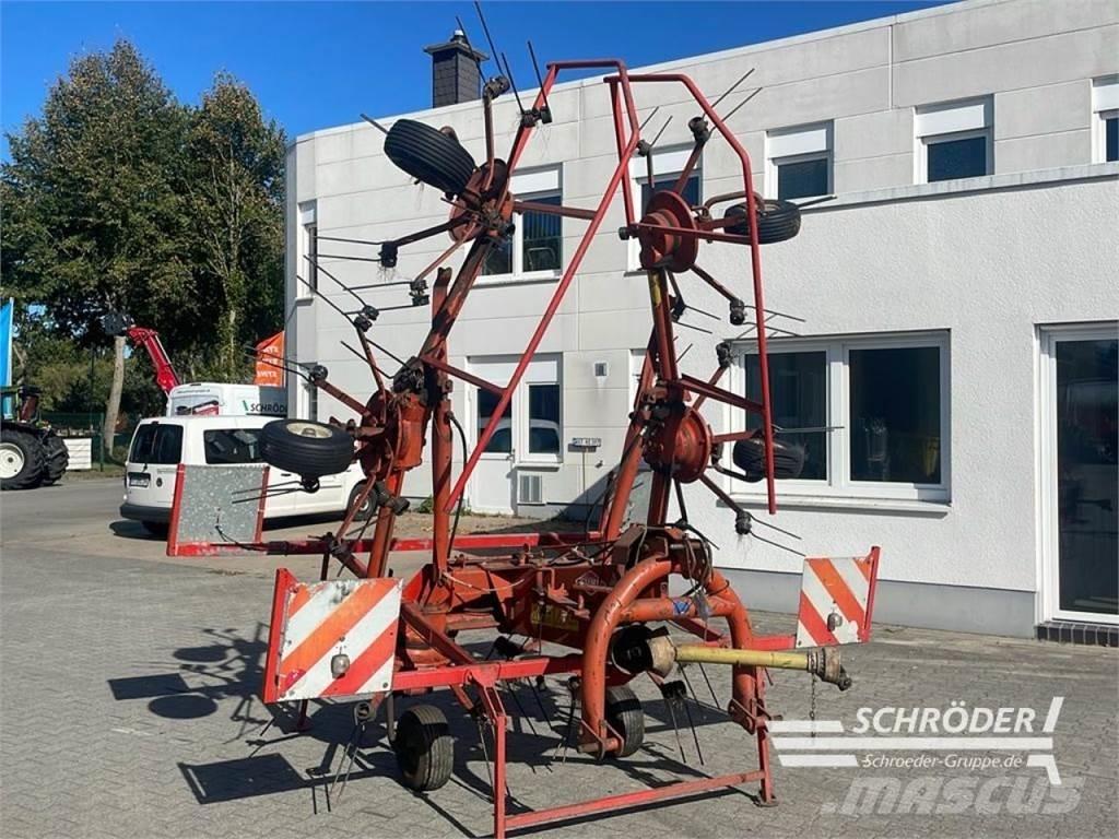 Kuhn GF 6301 MH Obracače a zhrabovače sena