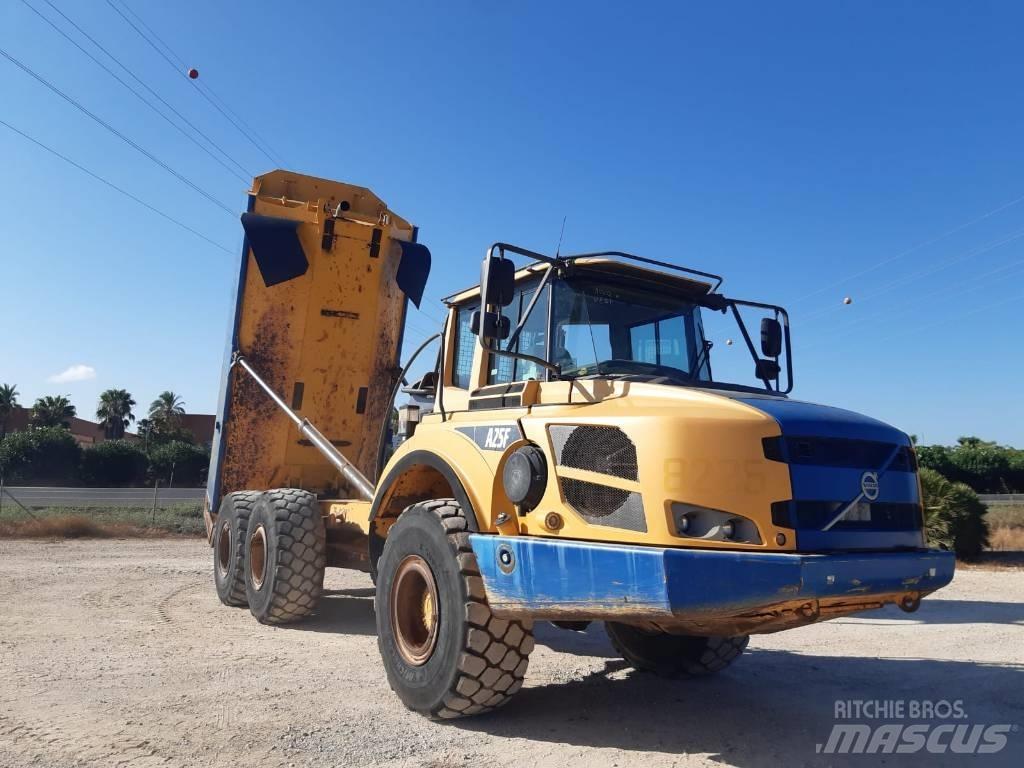 Volvo A 25 F Kĺbové nákladné autá