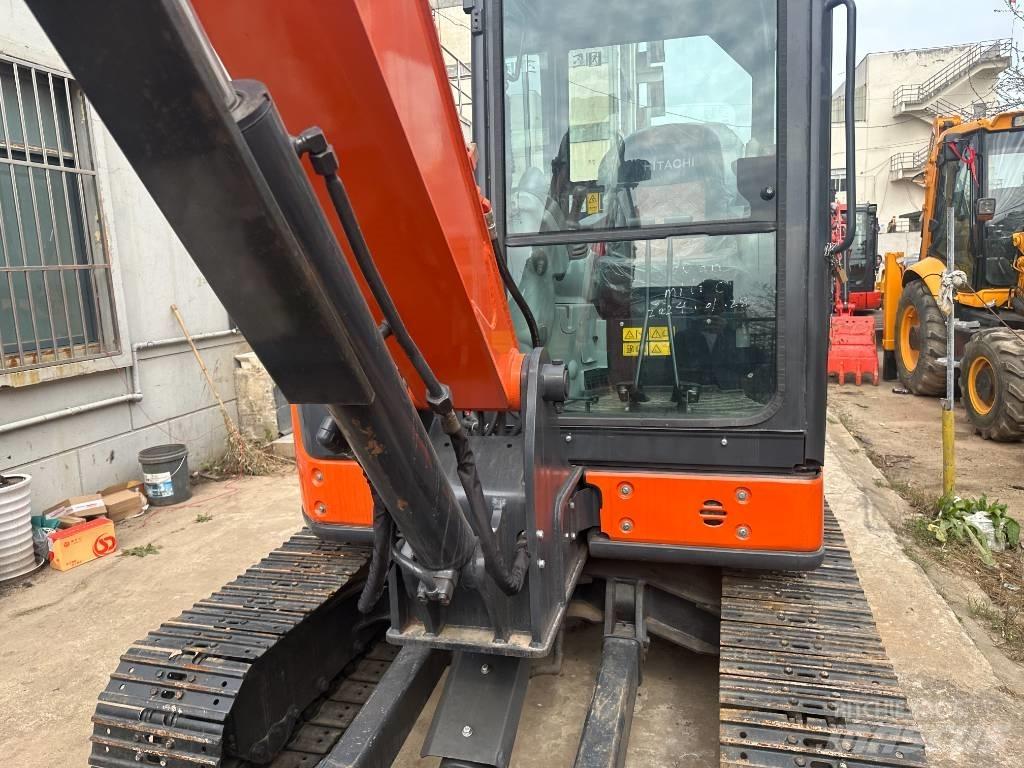 Hitachi ZX68USR-5A Mini rýpadlá < 7t