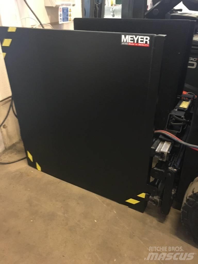 Meyer 3-0302N Ďalšie zvieracie zariadenia