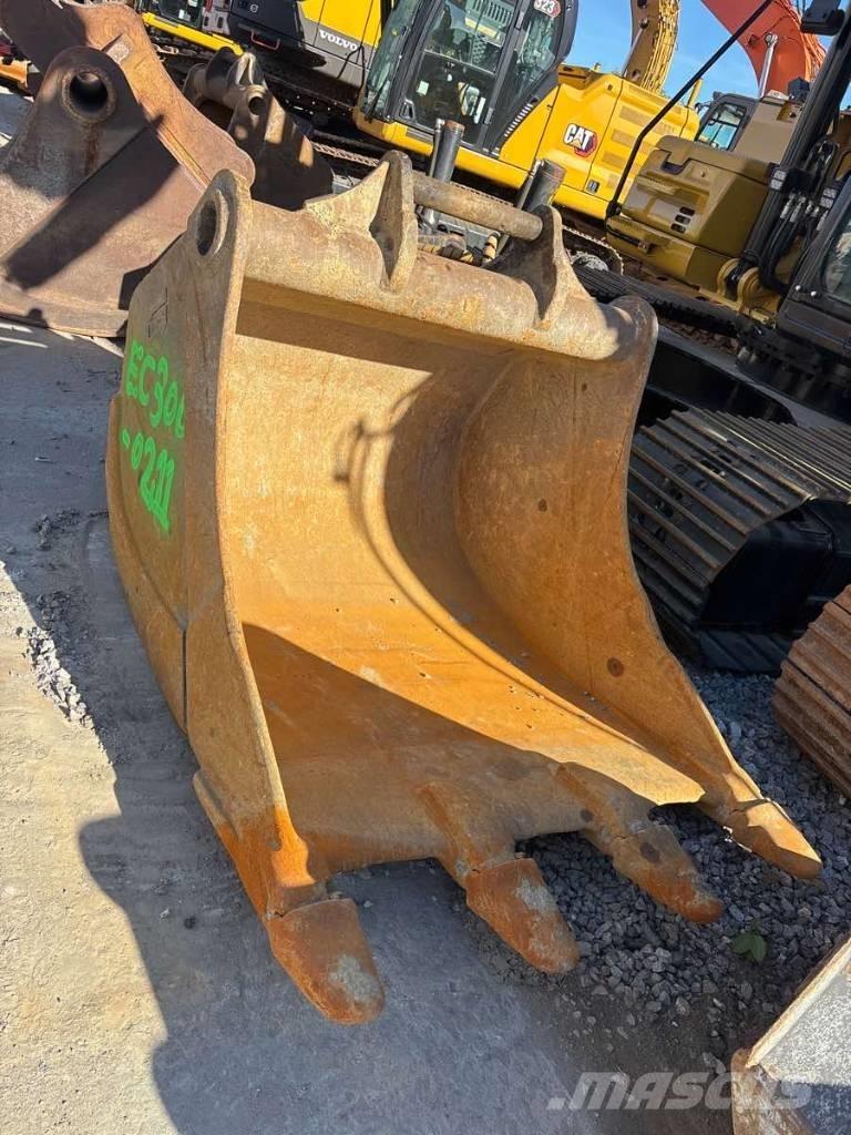 Volvo EC 300 EL Pásové rýpadlá