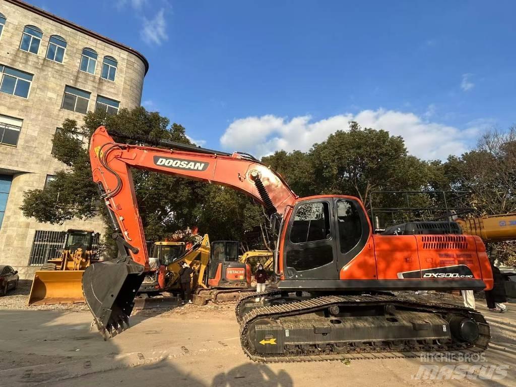 Doosan DX 300 LC Pásové rýpadlá