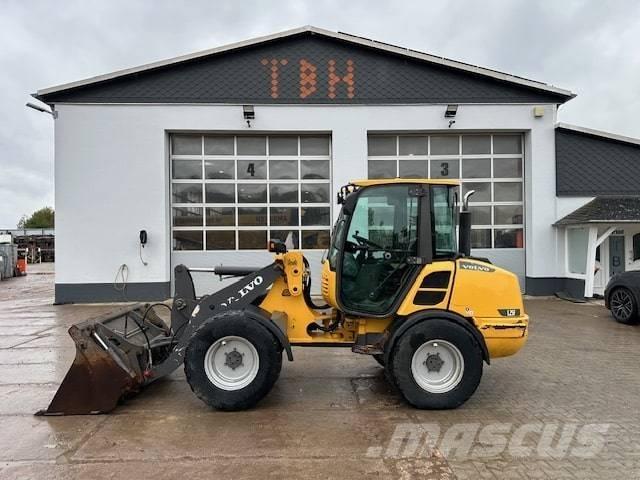 Volvo L 25 F Kolesové nakladače