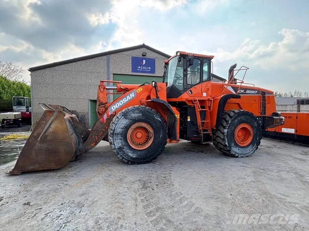 Doosan DL550 Kolesové nakladače