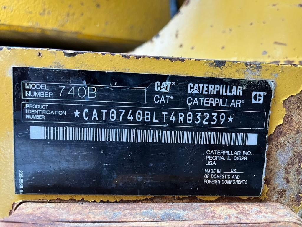 CAT 740B Kĺbové nákladné autá