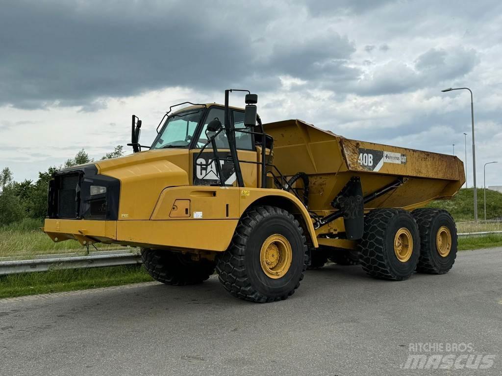 CAT 740B Kĺbové nákladné autá