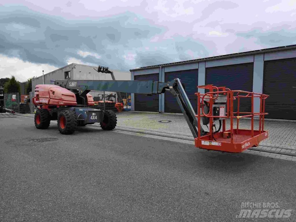 SkyJack SJ 66 T Kĺbové plošiny