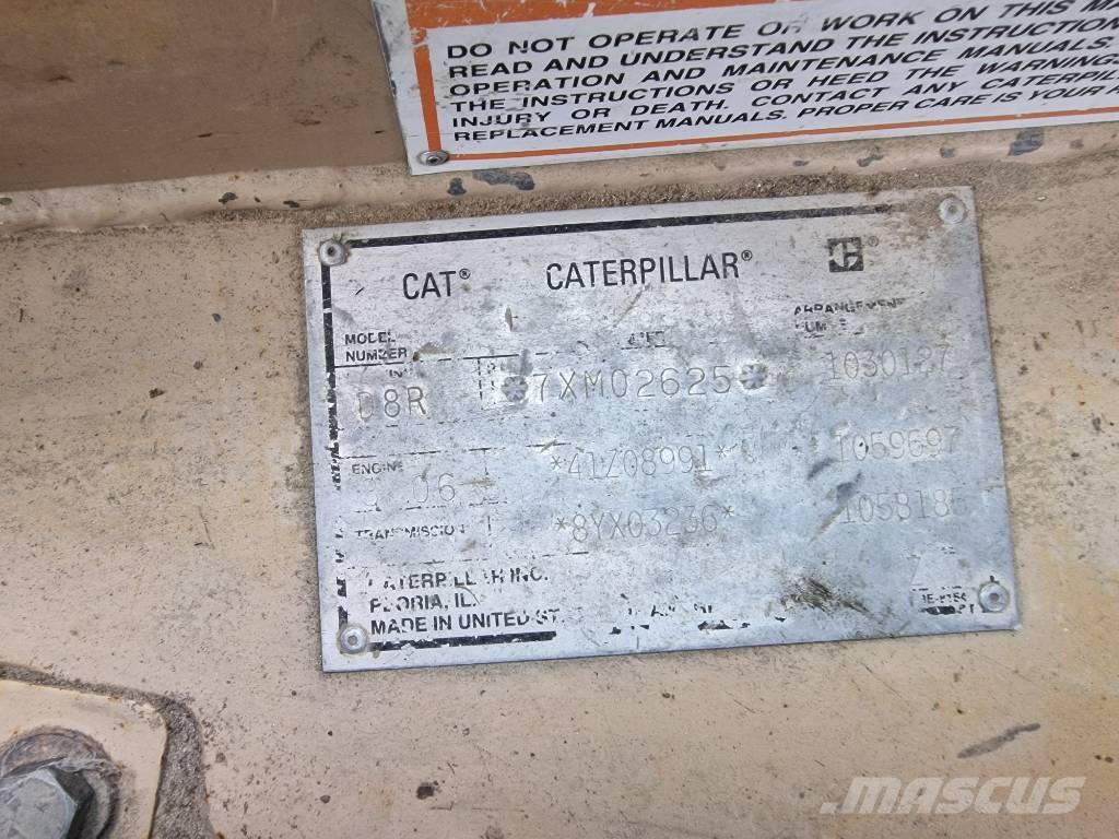 CAT D 8 R Pásové dozéry