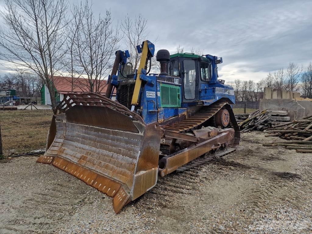 CAT D 8 R Pásové dozéry