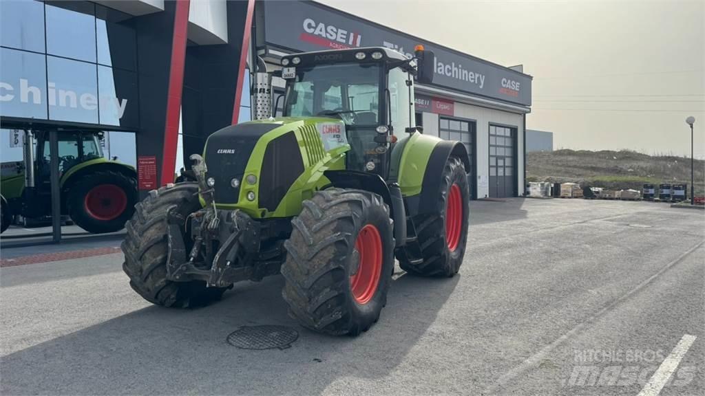 CLAAS Axion 820 Traktory