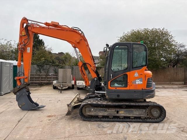 Doosan DX 85 R-3 Midi rýpadlá 7 t - 12 t